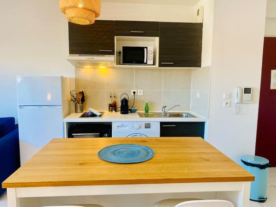 "Loulou" T1 Moderne Et Lumineux, Centre Ville, Wifi, Parking Sete Exterior photo